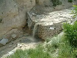 check_dam=net, material=metal