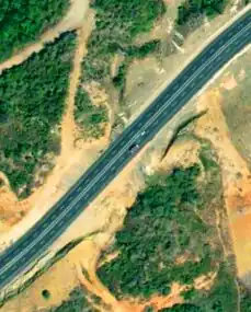 Último tramo de la Centro-Occidental en Morón, sin separador físico.