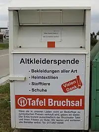Altkleider-Container, Tafel Bruchsal, Farbe: weiß