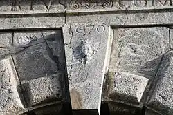 Key with the date 1670.