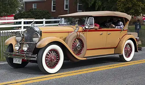1934 Packard Eight 1101 Convertible Sedan 1929 Packard DeLuxe Eight (model 645) with Dietrich Dual-Cowl Phaeton bodywork