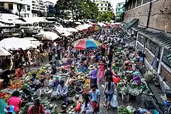 A street market in Thingangyun