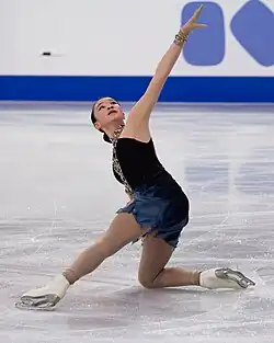 Elyce Lin-Gracey at the 2024 Skate Canada International