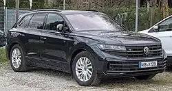 Volkswagen Touareg[7]