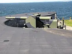 254&nbsp;mm 45 caliber model 1891 coastal gun on Durlacher mount in Kuivasaari. Manufactured by Obukhov in 1906, serial number 114.