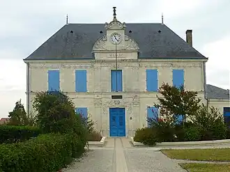 The town hall in Saint-Laurent-de-la-Prée