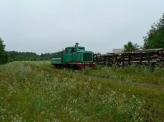 TU4-1800 with passenger train
