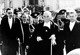 President Atatürk entering the TBMM