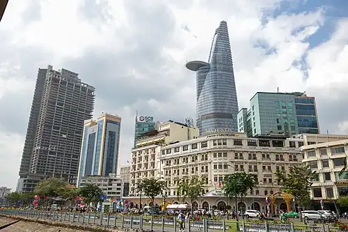 Bach Dang Quay (52681370568).jpg