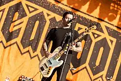 Bassist Oshie Bichar