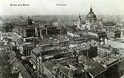 Heilige-Geist-Viertel in Alt-Berlin, in the background is the Berlin Palace and the Berlin Cathedral, taken from the tower of the Rotes Rathaus, ca. 1910