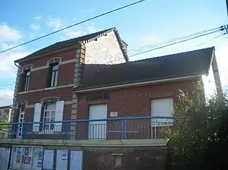 The town hall of Beugin