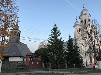 The old and new churches in Curtea