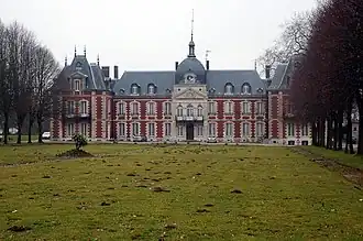The chateau in Bois-Himont