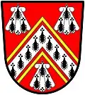 couple closes (or couple closed)—Gules; a chevron ermine, couple closed [between two couple closes] or, between three escallops of the second [ermine]—Browne, England