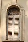 The Greco-Roman style oriel windows of Burdwan House.