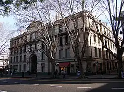 Casa Colectiva Valentín Alsina