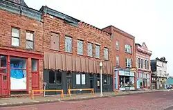 Streetscape on west side of 5th street, between Elm and Pine, 2009.