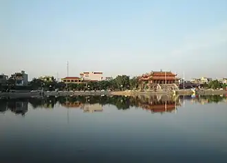 Phủ Lý on the river Đáy