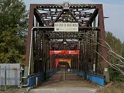 Illinois entrance to bridge