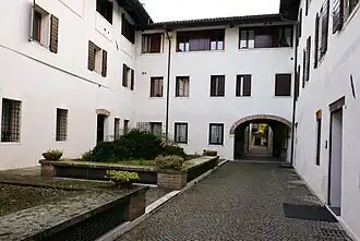 Detail of architecture in Corte dei Roda