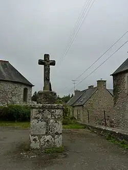 The cross of Saint-Guéhen, in Saint-Carreuc
