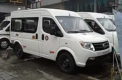 Original 2012 Dongfeng (DFAC) Yufeng SWB front quarter view