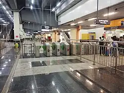 Interior shots of this metro station (1)