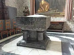 Tournai font in the Onze Lieve-Vrouwekerk