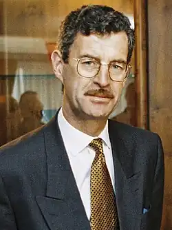 Dick Spring, April 1995 02 (cropped).jpg
