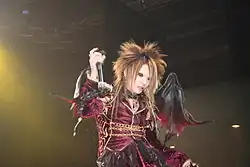 Dio – Distraught Overlord vocalist Mikaru wearing a costume in Paris 2007