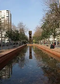 View of El llarg viatge by Francesc Torres i Monsó&nbsp;[ca], along the Rambla de Prim&nbsp;[ca]