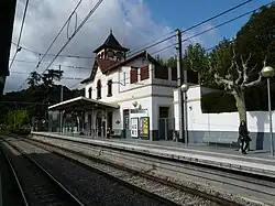 The station platforms