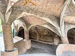 Subportico of the entrance to the crypt