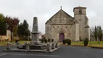 War memorial and Saint-Peter church.