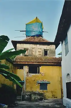 Clock tower of the Paradesi synagogue (2001)