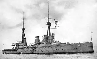 HMS&nbsp;Invincible with tripod masts (photographed in 1907)