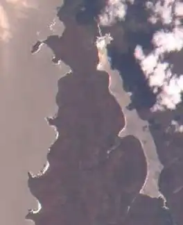 Satellite view. Lac Kanzigiri on the right