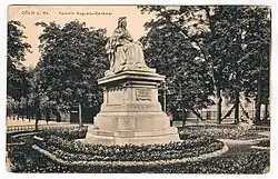 Kaiser-Wilhelm-Ring in Köln, 1903, work by Franz Dorrenbach (bust) and Heinrich Stockmann (base), destroyed in 1943.