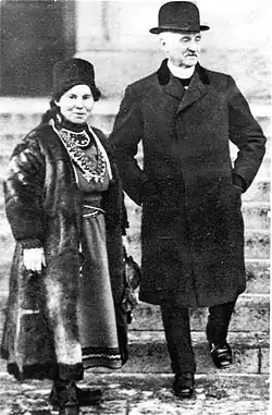 Karin Stenberg with member of parliament Carl Lindhagen