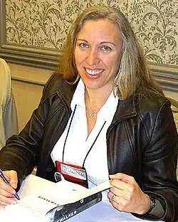 Richardson signing her first book, Greywalker, at 2006 Bouchercon