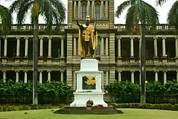 Statue of Kamehameha I at Aliʻiōlani Hale