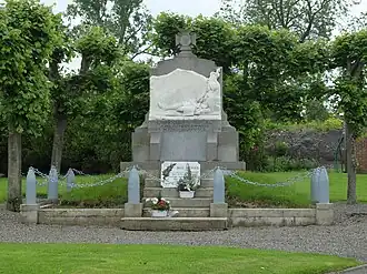 Lagnicourt-Marcel - Monument to the Dead