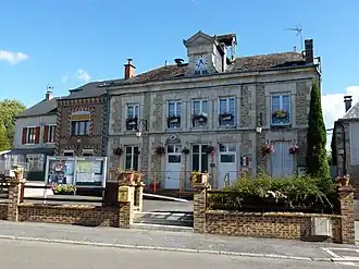 The town hall in Launois-sur-Vence