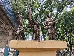 Alay sa mga Bayaning Lumbeño Monument