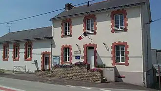 The town hall in Gourhel