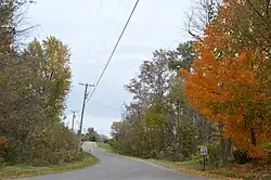 Autumn colors on Mill Dam Road