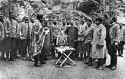 Momčilo Gavrić with other Serbian soldiers.