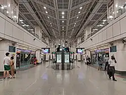 Symmetrical view of Little India station platform