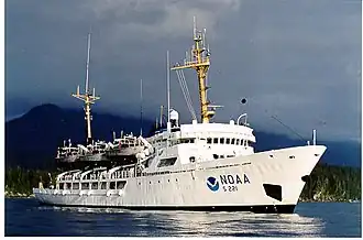 NOAAS Rainier (S 221)